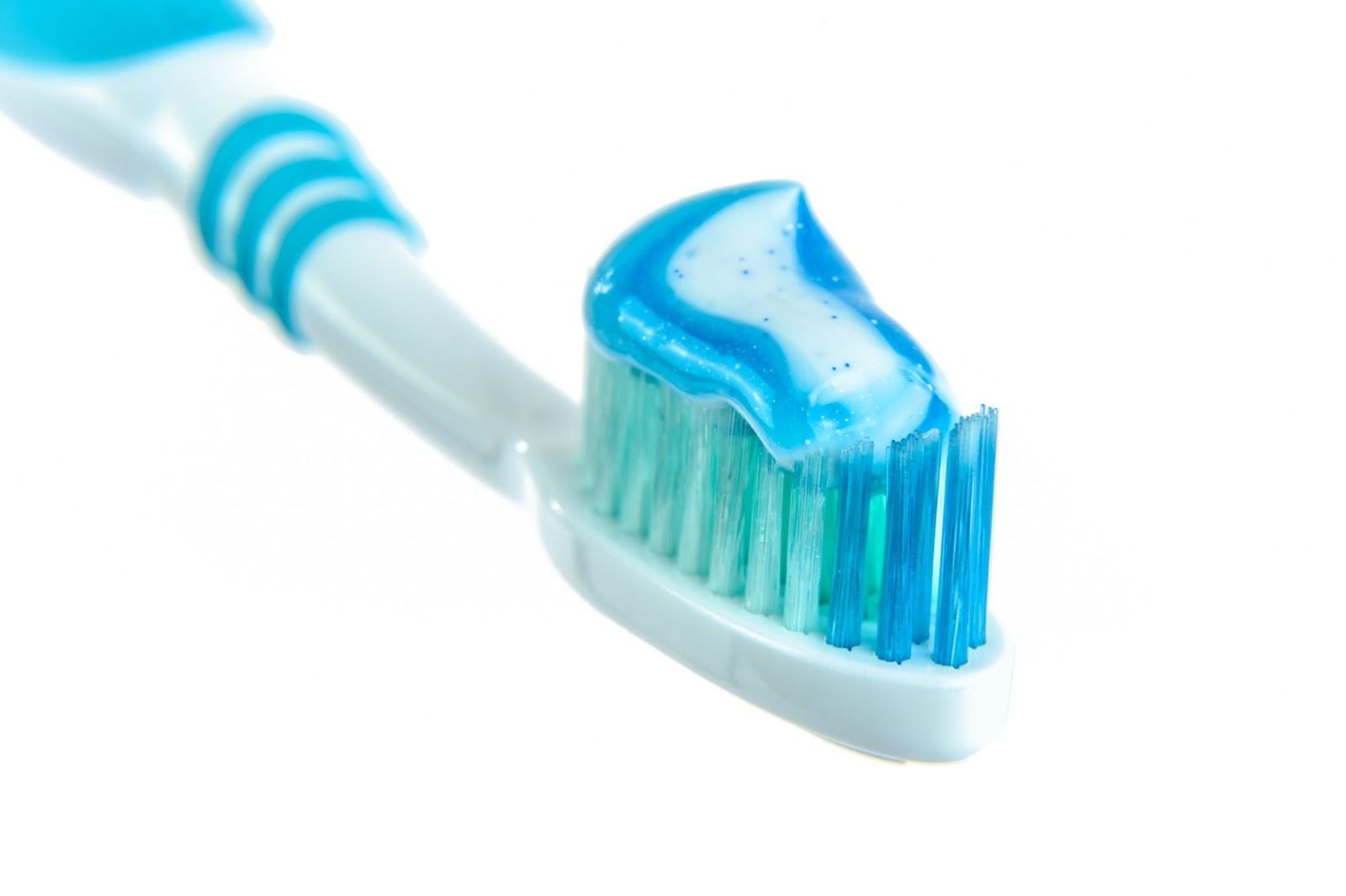 Unexpected Ways to Use Toothpaste | South Sioux City NE Dentist